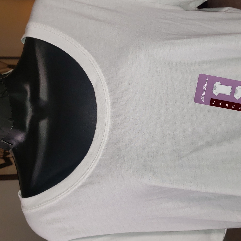 Eddie Bauer White basic tee - Picture 2 of 7